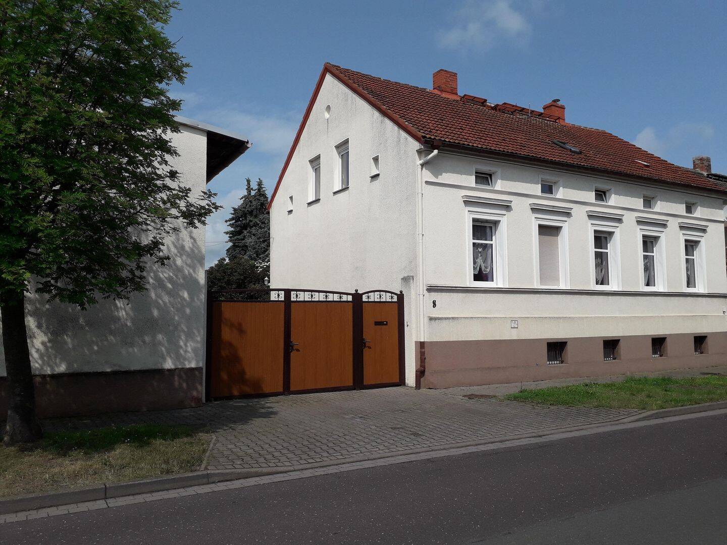 Ein-/Zweifamilienhaus mit Grundstück, 39221 Bördeland
