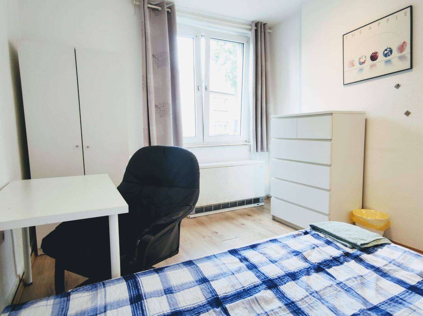 Zimmer 3 in 3er WG, Lütgendortmunderstr. 8, 1 OG, WE 4, 44388 Dortmund