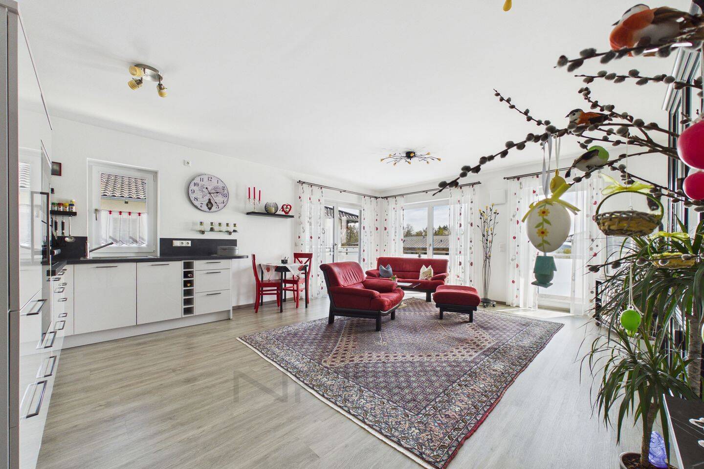 Charmante 84qm Wohnung mit Balkon + 2x Stellplätze, 94491 Hengersberg