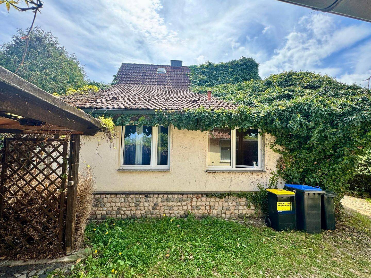 Einfamilienhaus in Barnstädt mit Potenzial und schönem Grundstück, 6268 Barnstädt