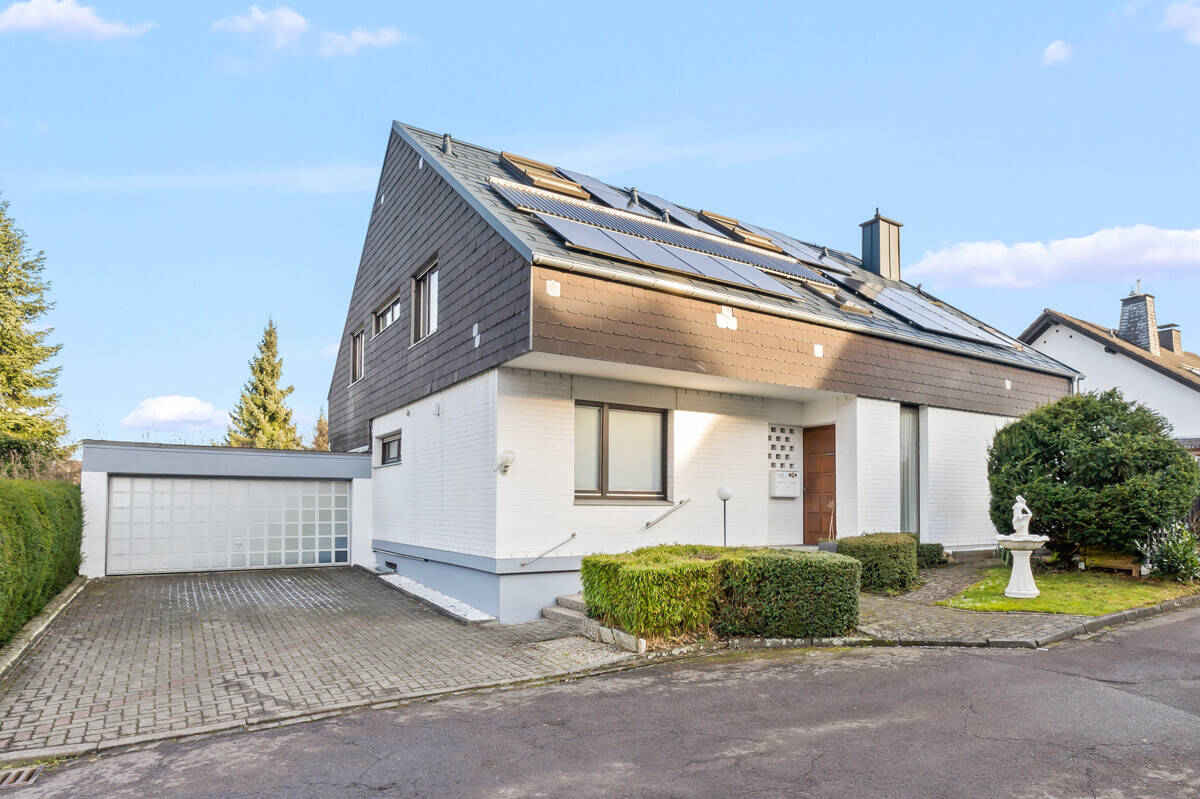 Große Eigentumswohnung in Top-Wohnlage- Riviusstraße, 57439 Attendorn