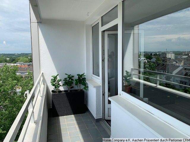 Aachen-Haaren: Elegant-modern möbl. 2-Zi.-Whng. mit Balkon, Panoramaaussicht; Stellpl. mögl., 52080 Aachen
