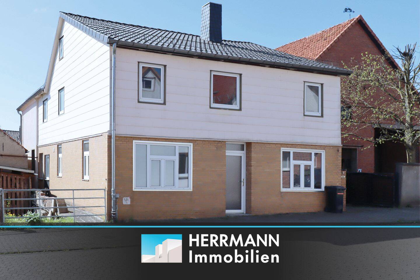 EFH mit separater Einliegerwohnung und großzügigem Nebengebäude, 31832 Springe