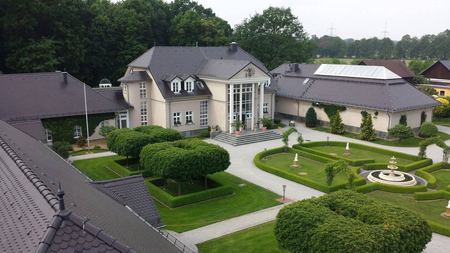 Represäntive Premium-Villa in gefragter Lage von Kolkwitz – VERKAUF IM DIGITALEN BIETERVERFAHREN, 3099 Kolkwitz