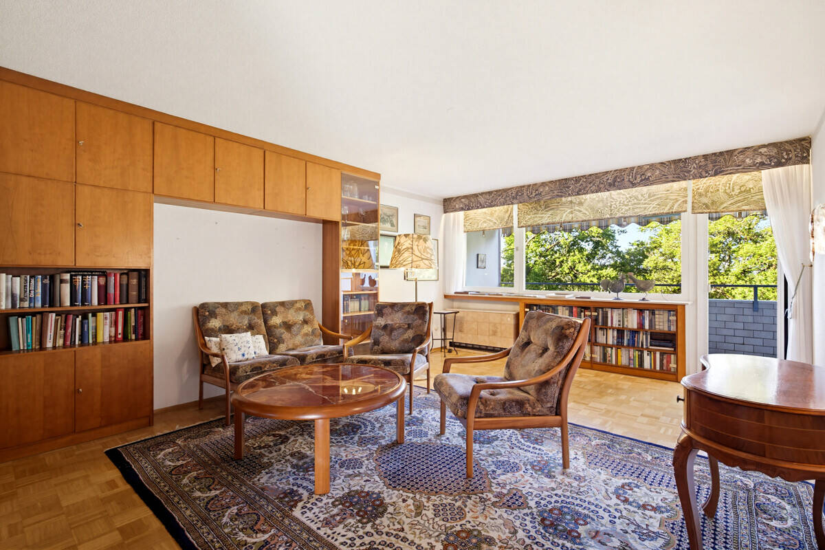 Wohntraum mit Weitblick: Lichtdurchflutete 3-Zimmer-Wohnung mit Loggia ins Grüne, 76228 Karlsruhe