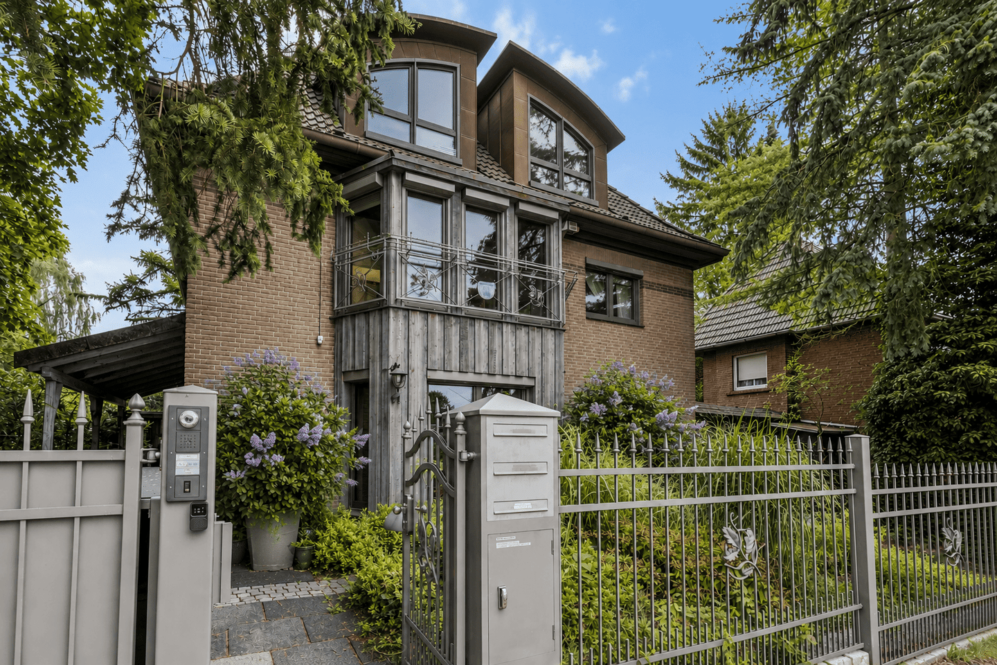 Exklusives Zuhause mit Wellnessbereich, Wintergarten und Gartenidylle, 21073 Hamburg (Harburg Eißendorf Heimfeld Wilstorf)