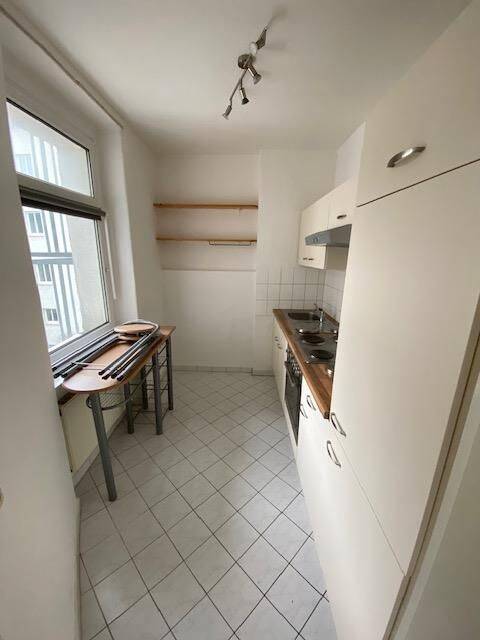 Preiswerte 3-R-Whg. Altbau im 2.OG ca.73 m²; in Magdeburg- Stadtfeld -Ost zu vermieten.