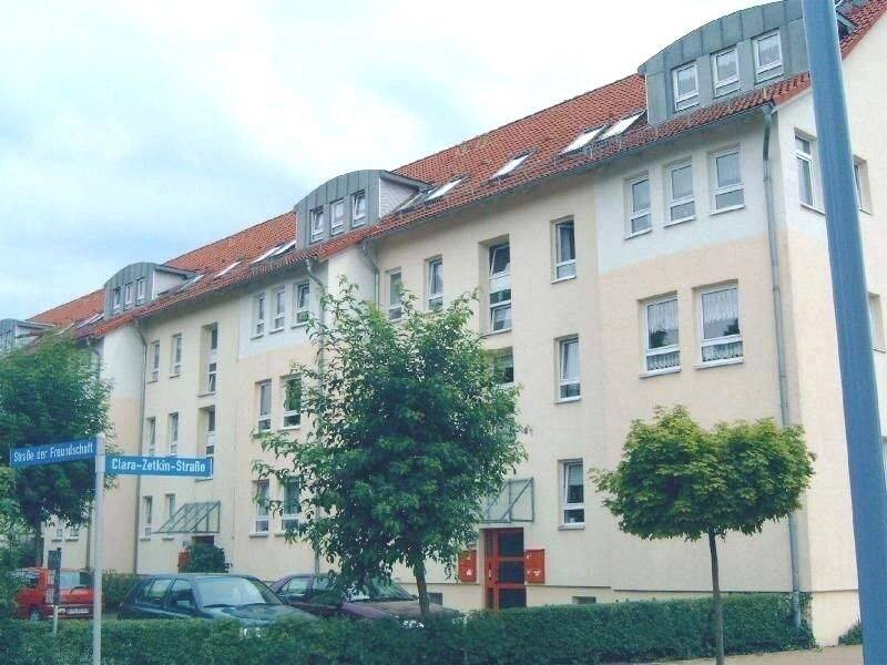 2-Raum-Wohnung im Dachgeschoss, mit Balkon, hell und freundlich, 99885 Luisenthal
