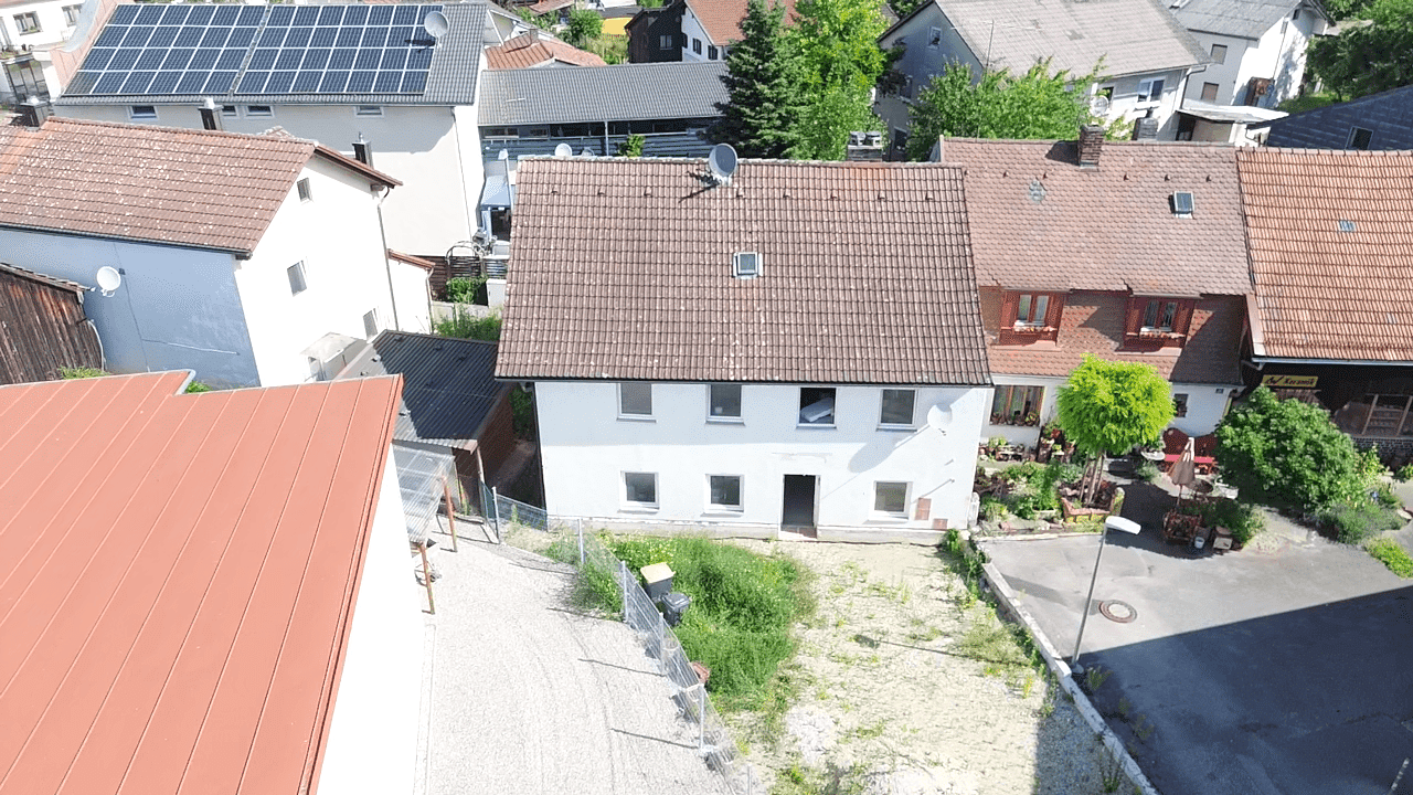 Für Macher mit Vision – begonnenes Sanierungsprojekt in Frontenhausen, 84160 Frontenhausen