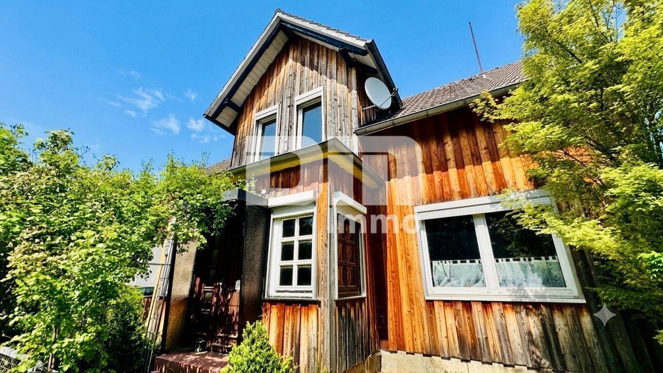 Charmantes Einfamilienhaus/Resthof mit viel Platz, modernisierter Technik und idyllischem Garten, 37581 Bad Gandersheim