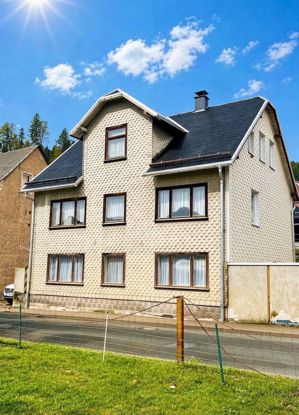 Zweifamilienhaus in Geraberg, 99331 Geratal