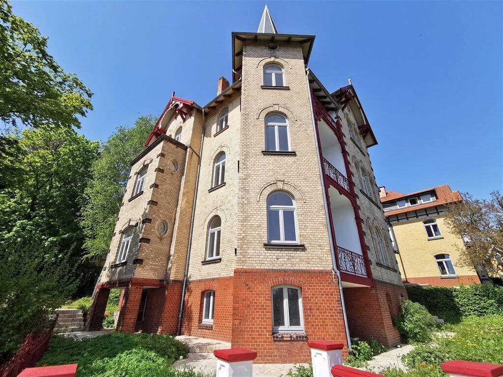 Exklusives Wohneigentum * sanierte 4-Raumwohnung mit Balkon & EBK in repräsentativer Villa am Predigerberg, 99817 Eisenach