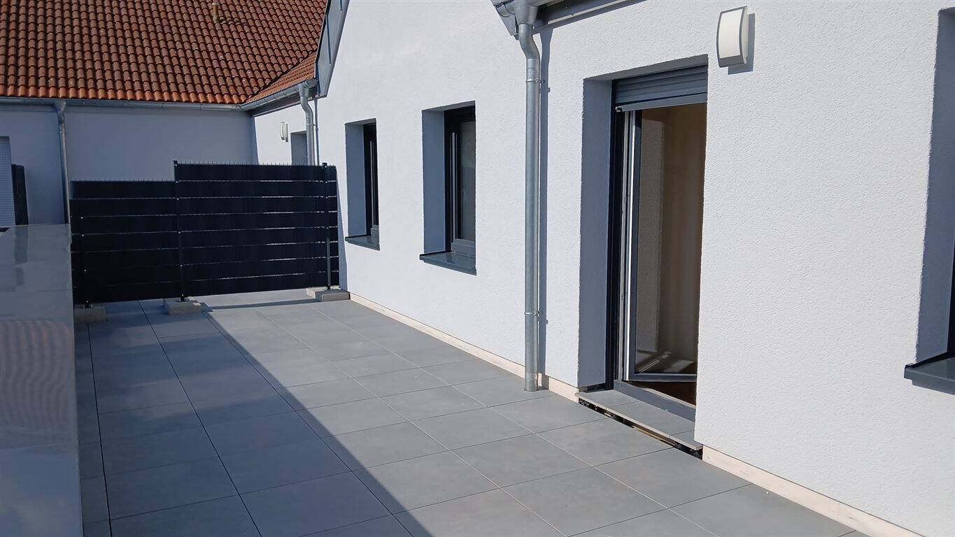 3ZKB mit großer Dachterrasse und Balkon ab sofort als Erstbezug nach Kernsanierung zur Miete frei, 66424 Homburg