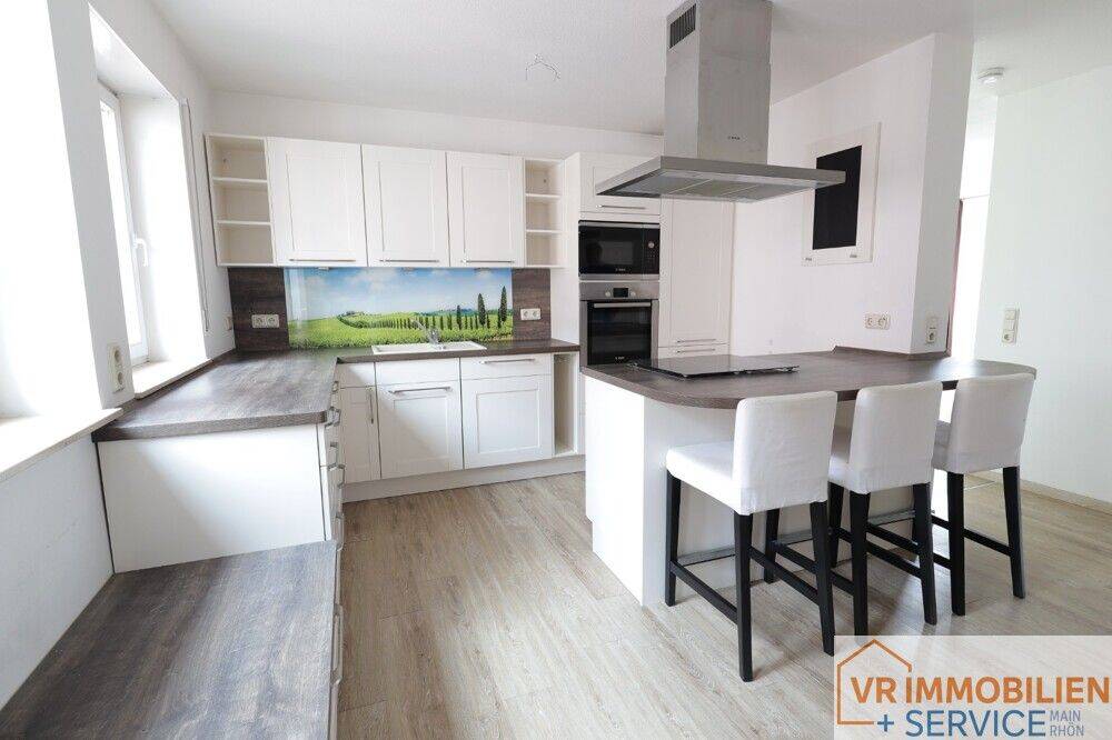 Mitten im Herzen von 98617 Meiningen! – Großzügige 4-Raum Wohnung mit Balkon und Tiefgarage!, 98617 Belrieth