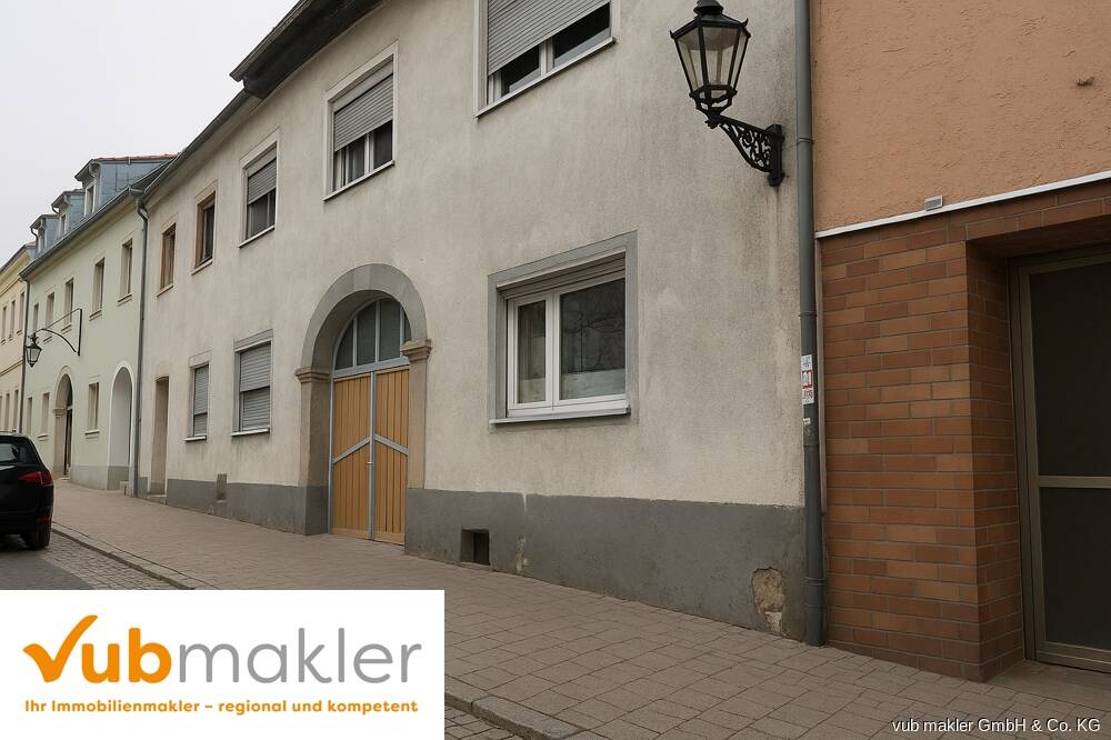 REDUZIERT!! Reihenmittelhaus mit Potential im Zentrum von Bärnau, 95671 Bärnau