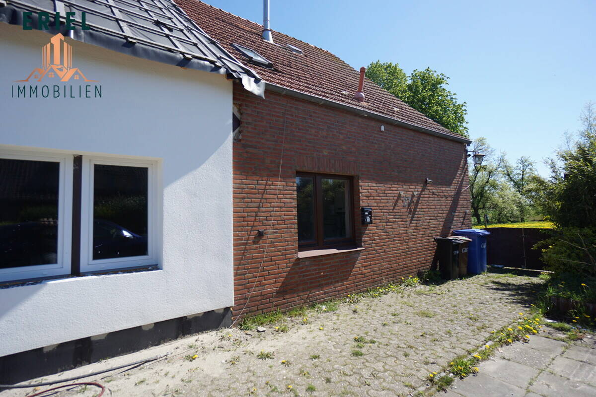 NEUER PREIS Handwerker aufgepasst: Doppelhaushälfte mit 891 m² Grundstück und Entwicklungspotenzial zu Verkaufen, 26919 Brake (Unterweser)