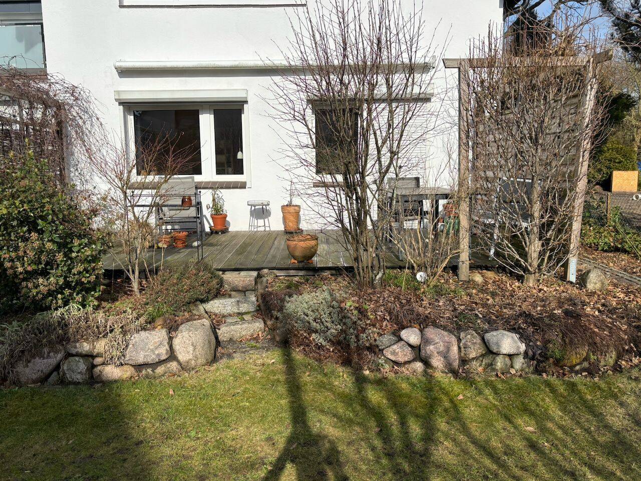 Von Privat: 2,5-Zimmer-Wohnung mit Terrasse und Garten, 22399 Hamburg (Wandsbek Hummelsbüttel Lemsahl-Mellingstedt Poppenbüttel)