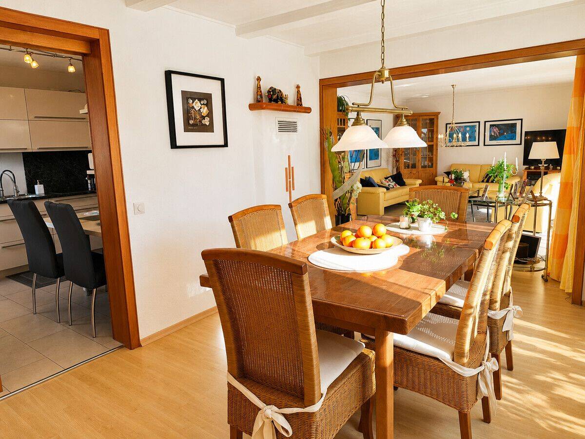 Metten b. Deggendorf: Einfam.-Haus mit „Traumgrundstück“ in ruhiger Höhenlage, 94526 Metten