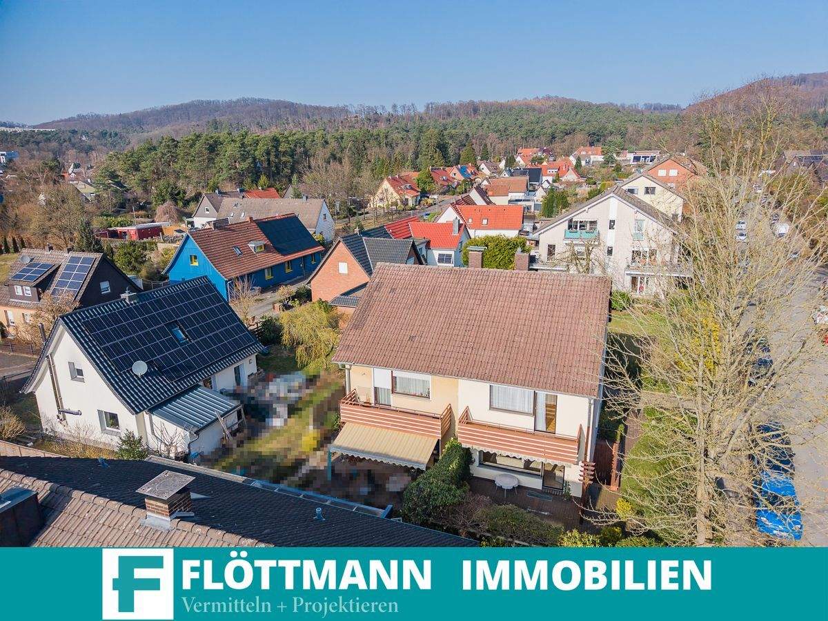 Charmante Doppelhaushälfte mit Garten, Balkon und viel Potenzial!, 33659 Bielefeld (Senne)