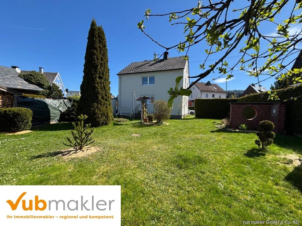 RESERVIERT !!! Solides, modernisiertes Einfamilienhaus in bevorzugter Wohnlage von Zell, 95239 Zell im Fichtelgebirge