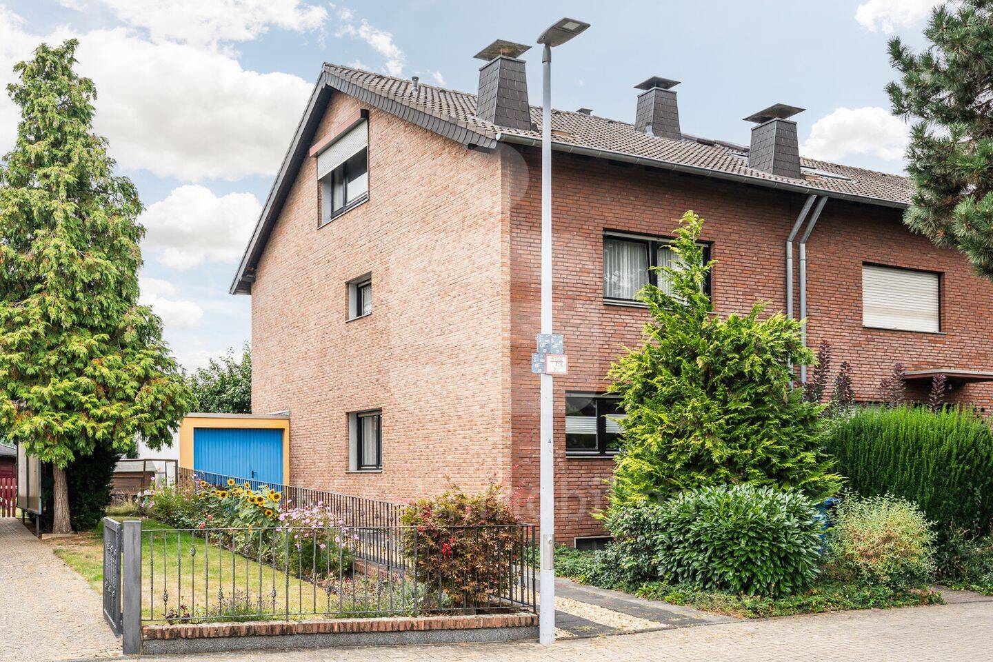 Gestalten, leben, wohlfühlen – großzügiges Zuhause mit Garten und Garage., 50374 Erftstadt