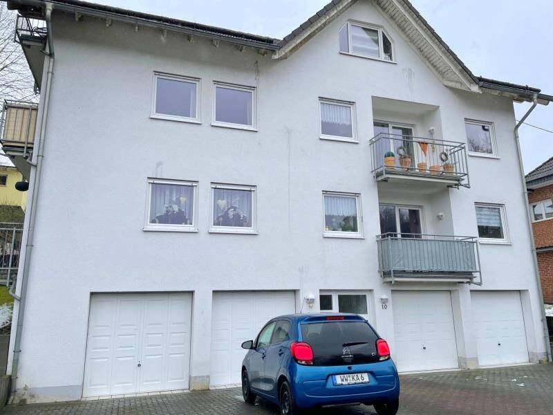 Zentrumsnahe 2-Zimmer-Dachgeschosswohnung, 56457 Halbs