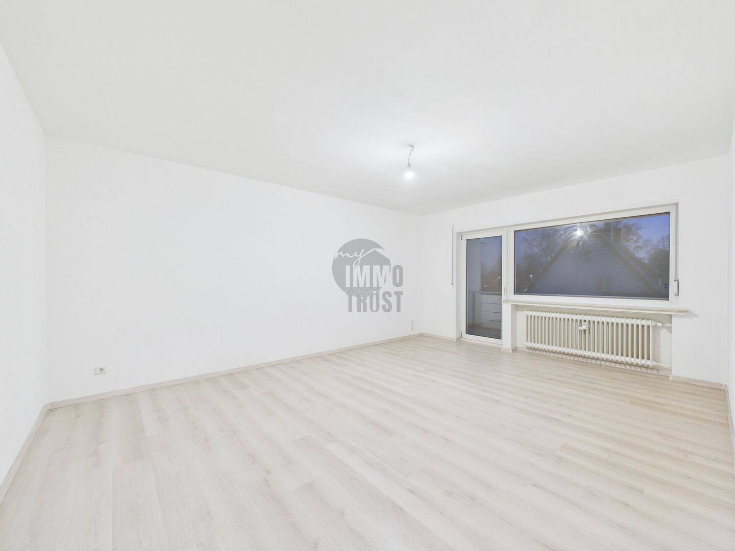 Sanierte Etagenwohnung mit Balkon & Stellplatz, 37441 Bad Sachsa