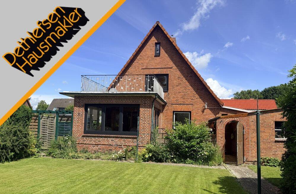 Renoviertes Einfamilienhaus mit neuer Küche und neuem Badezimmer, beheiztem Wintergarten und Dachterrasse in ruhiger Sackgassenlage in Meldorf, Kreis, 25704 Meldorf