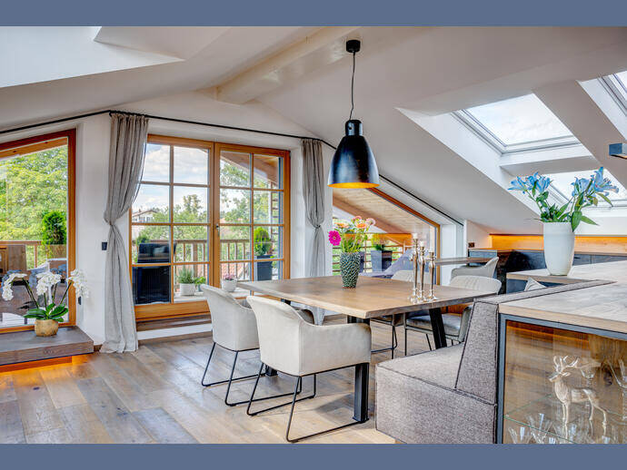Möbliert: Lichtdurchfluteter Designertraum im luxuriösen Chalet Stil, 83607 Holzkirchen