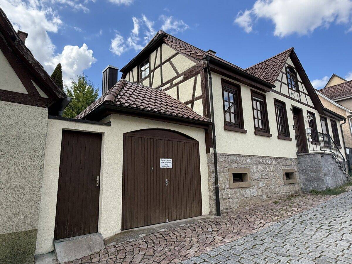 IDYLLISCHES EINFAMILIENHAUS MIT GROSSEM GARTEN, 74206 Bad Wimpfen