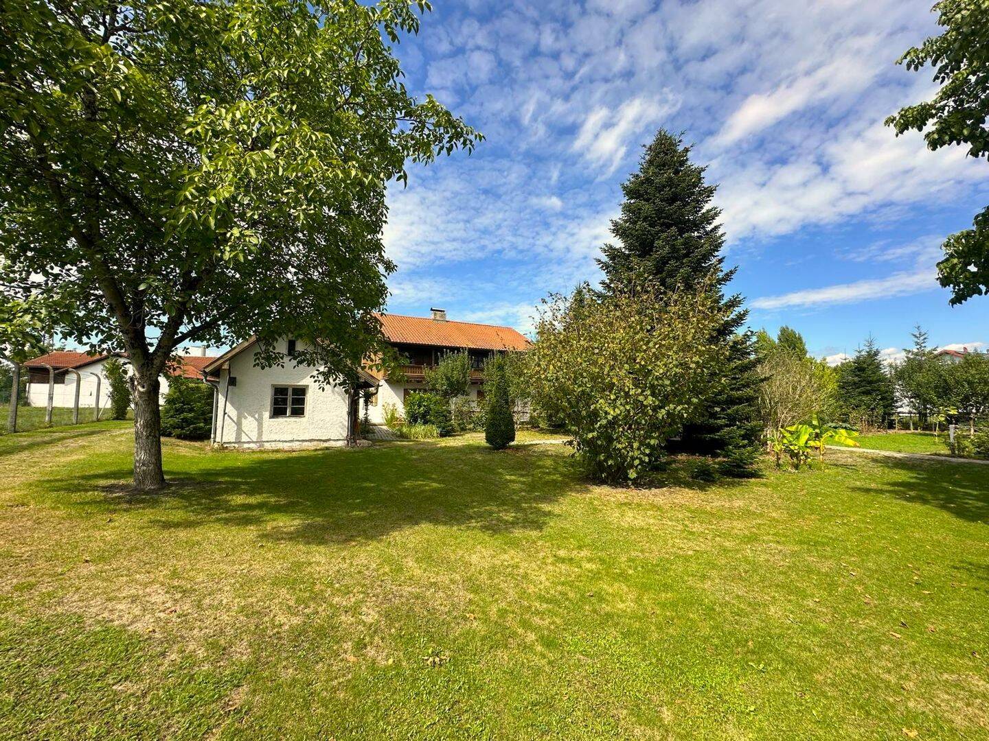 Wohnhaus mit RIESIGEM Grundstück, 84453 Mühldorf a. Inn
