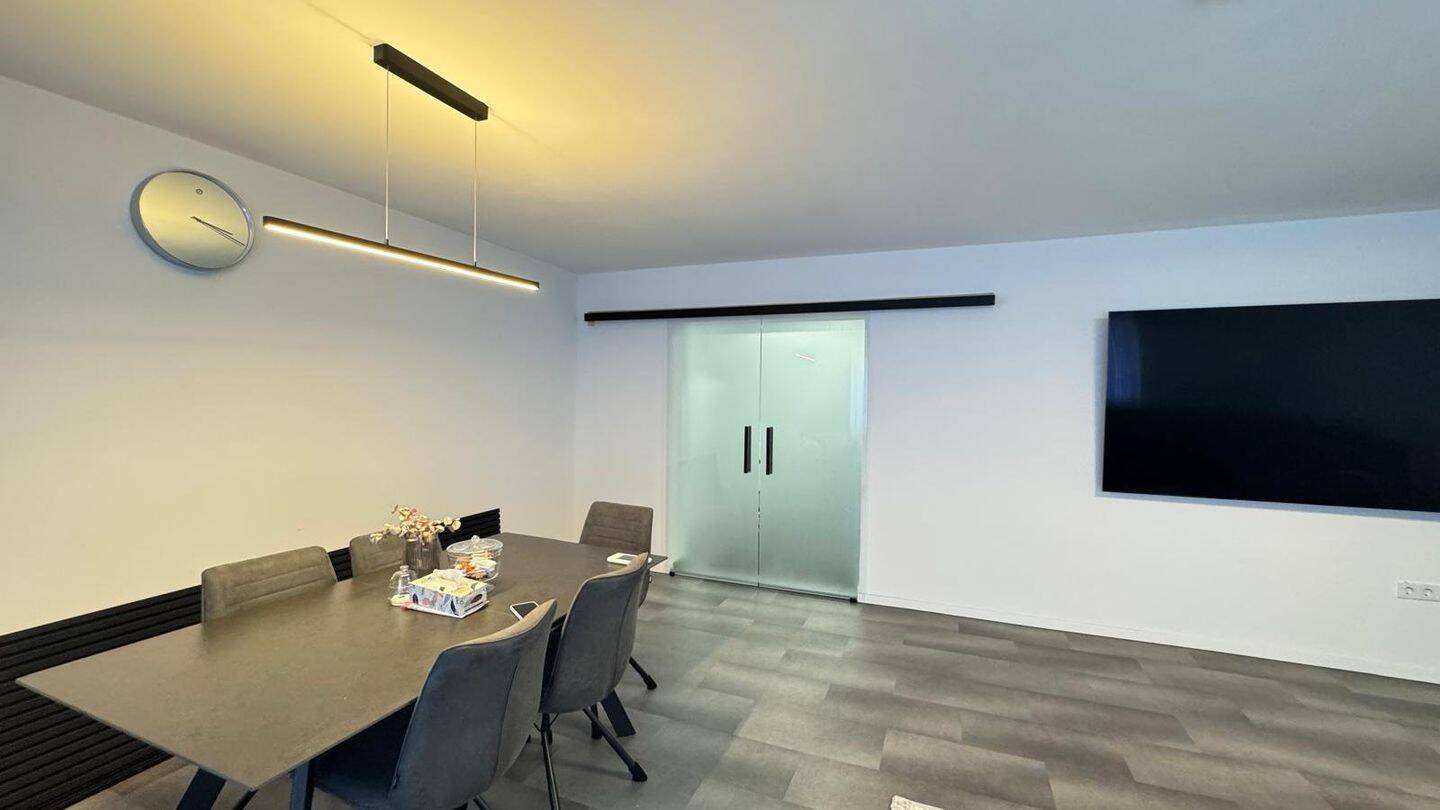 Attraktive 4-Zimmer-Wohnung modern, komfortabel und mit Aufzug, 90459 Nürnberg