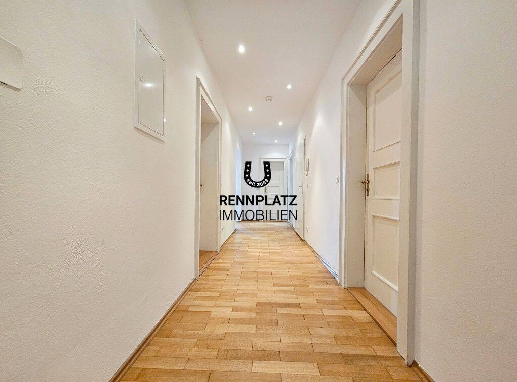 Exklusive 4-Zimmer-Wohnung mit klassischer Eleganz in grüner Allee-Lage in Kumpfmühl. Frei., 93051 Regensburg (Galgenberg Großprüfening-Dechbetten-Königswiesen Kumpfmühl-Ziegetsdorf-Neuprüll)