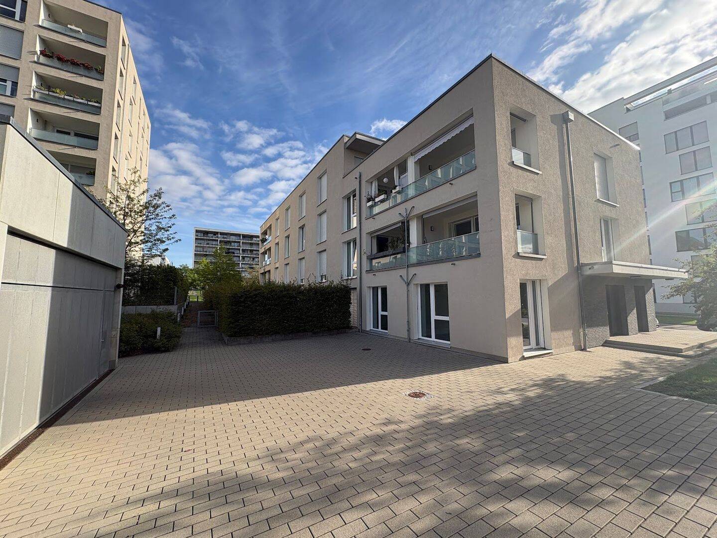 Ulm-Schöne hochwertige 4-Zi.-Whg. mit Balkon in Böfingen, 89075 Ulm (Böfingen Eselsberg Mitte Oststadt Söflingen)