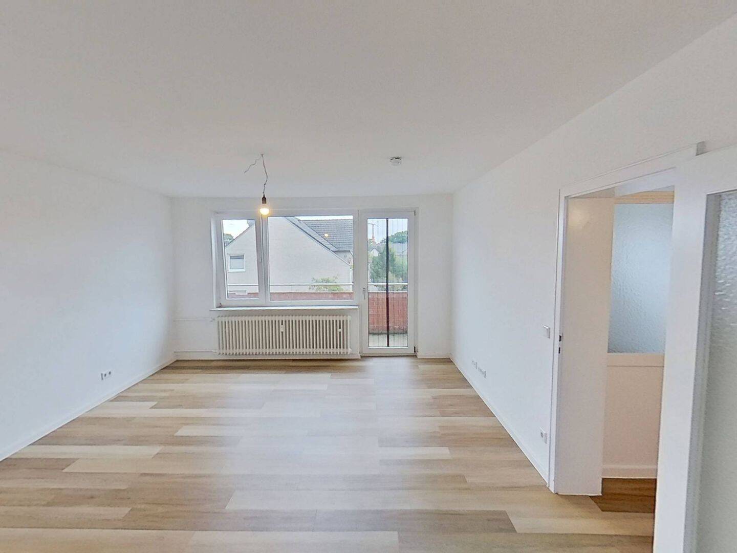 Moderne 2-Zimmer-Wohnung mit BALKON in Westercelle, 29227 Celle