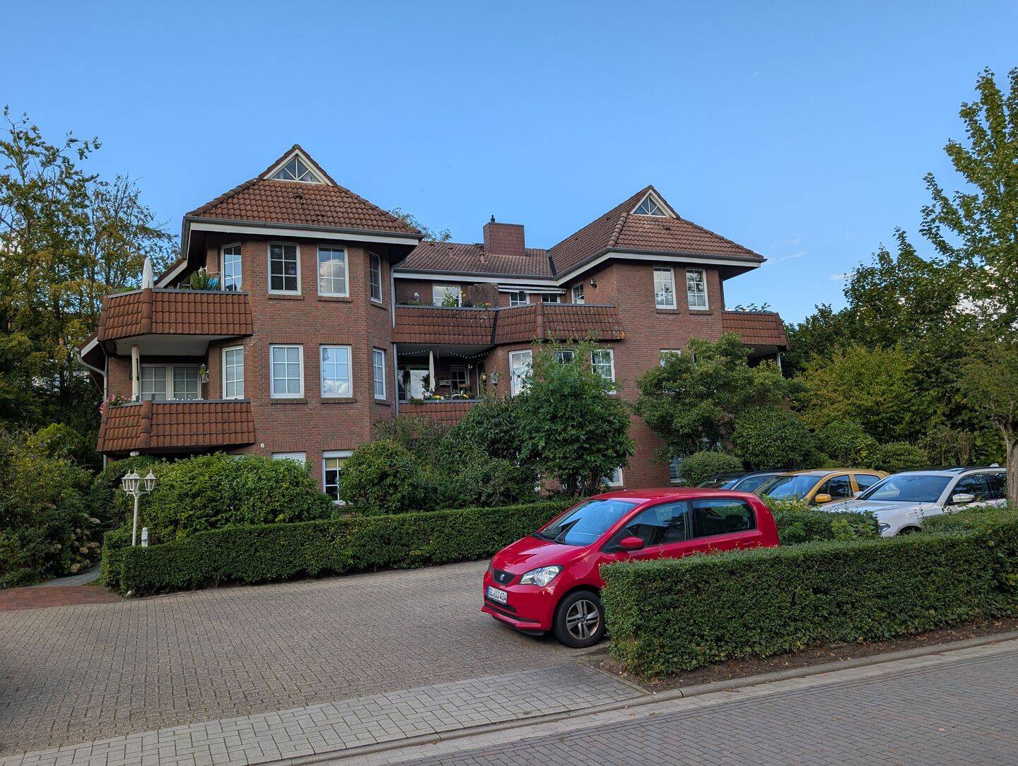 Bad Zwischenahn zentrumsnahe Wohnung im 2. OG einer Wohnanlage mit 8 Wohneinheiten, 26160 Bad Zwischenahn
