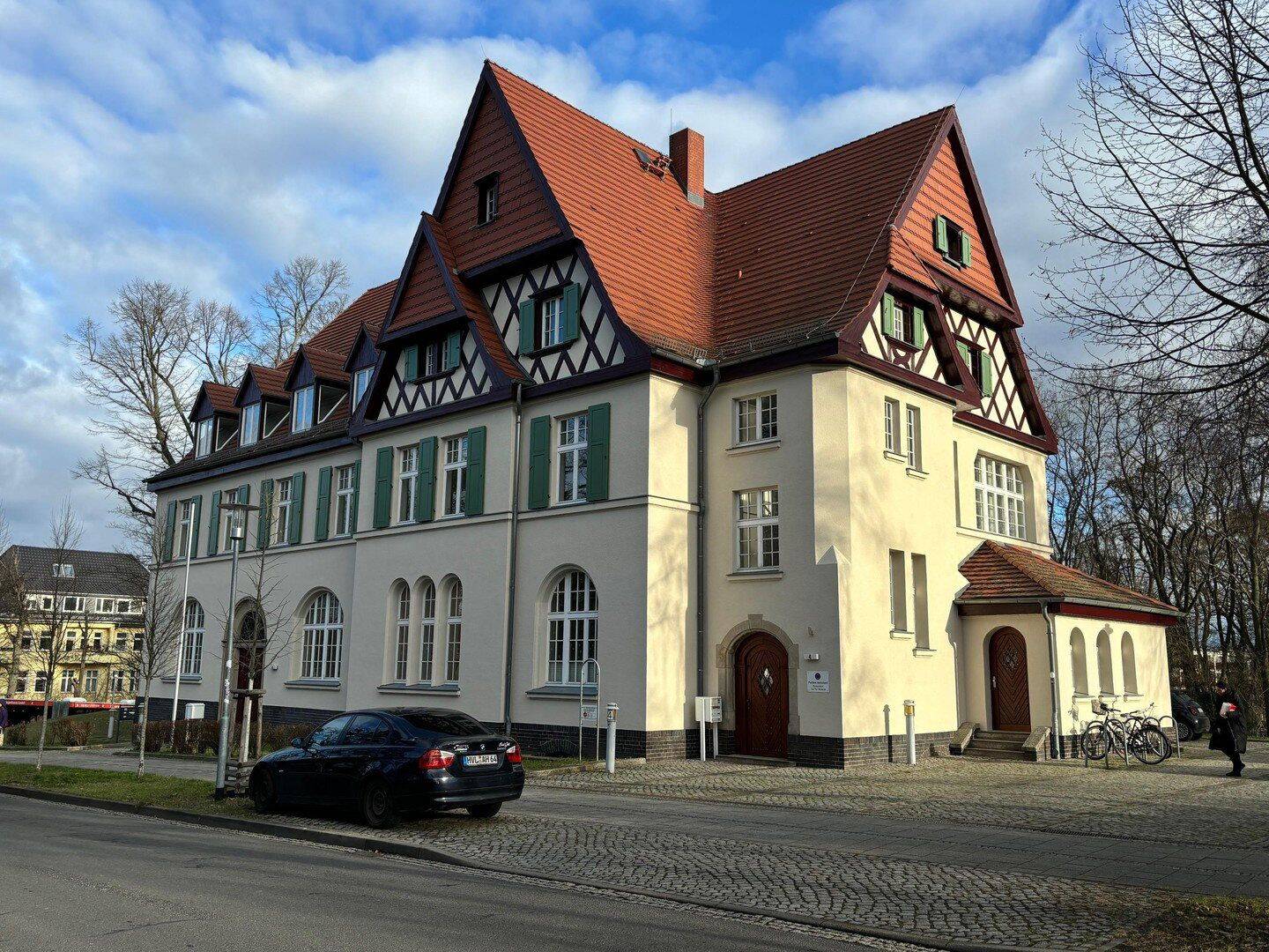 Wohnen im Denkmal: frisch sanierte 143-m²-Dachgeschosswohnung mit Haus-im-Haus-Charakter, 14624 Dallgow-Döberitz