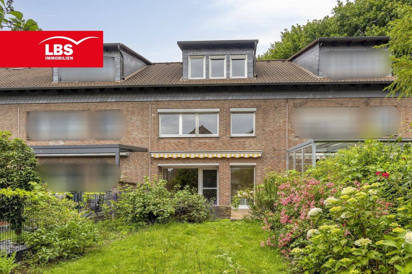 Gepflegtes Reihenhaus in Steinbüchel – zum Ausbau vorbereitet –, 51377 Leverkusen (Alkenrath Manfort Schlebusch Steinbüchel)