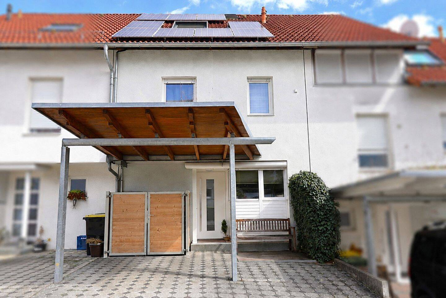 Hochwertig ausgebautes Reihenmittelhaus mit 6,5 Zimmer, PV-Anlage & vielen besonderen Details, 71723 Großbottwar