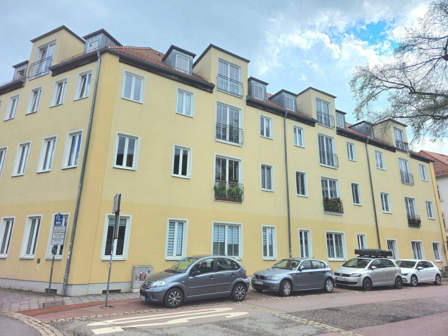 Seltene Gelegenheit: Moderne 2-Zimmer Wohnung mit 39m² offenem Wohn- und Essbereich sowie Balkon – Stadtzentrum- keine Käuferprovision, 91054 Erlangen (Burgberg Erlangen-Nord Erlangen-Ost Innenstadt Sieglitzhof)