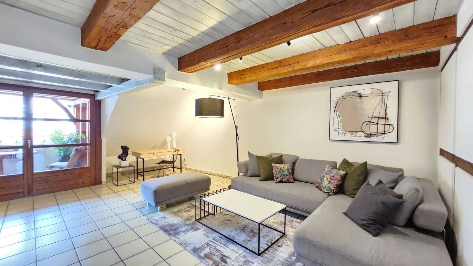 Exklusive 2-Zimmer Wohnung vollständig möbliert monatlich anmietbar, 79761 Waldshut-Tiengen
