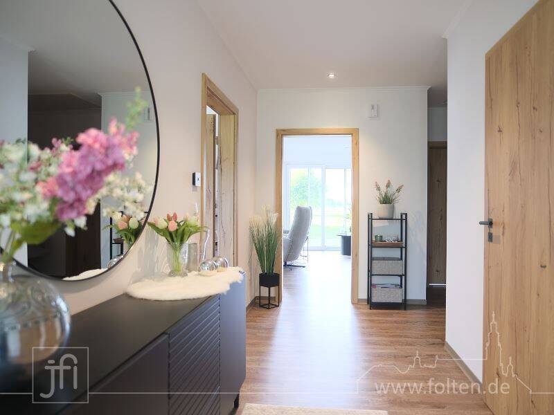 Neuwertiger, sehr großzügiger und ebenerdiger Bungalow zwischen Weener und Papenburg, 26826 Weener