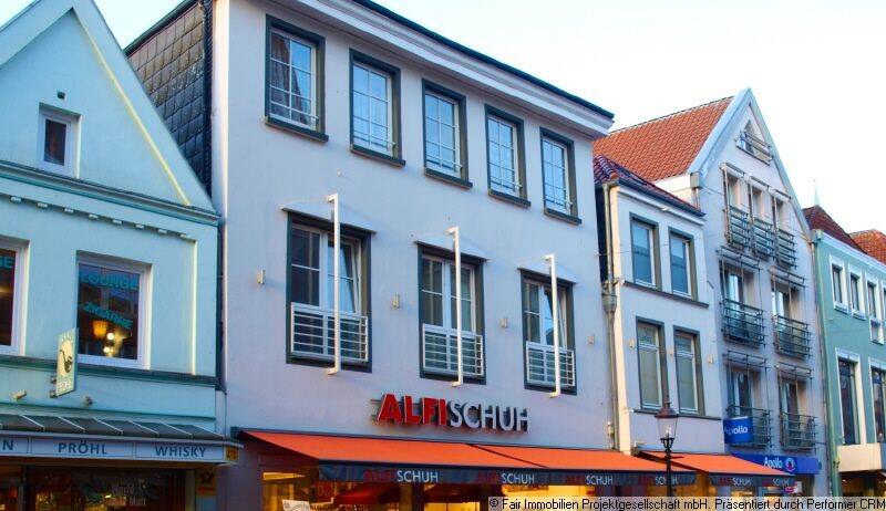 ** gemütliche Etagenwohnung über 2 Ebenen in Innenstadtlage **, 21614 Buxtehude