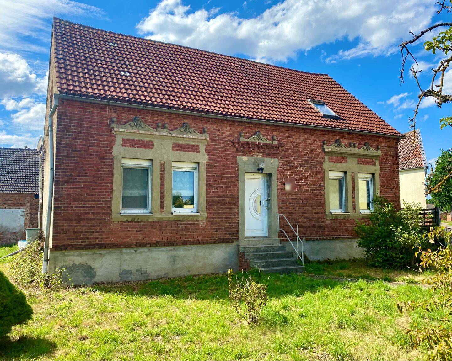 Großzügiges Einfamilienhaus mit 2.990 m² Grundstück in idyllischer Ortsrandlage von Jessen, 6917 Jessen (Elster)