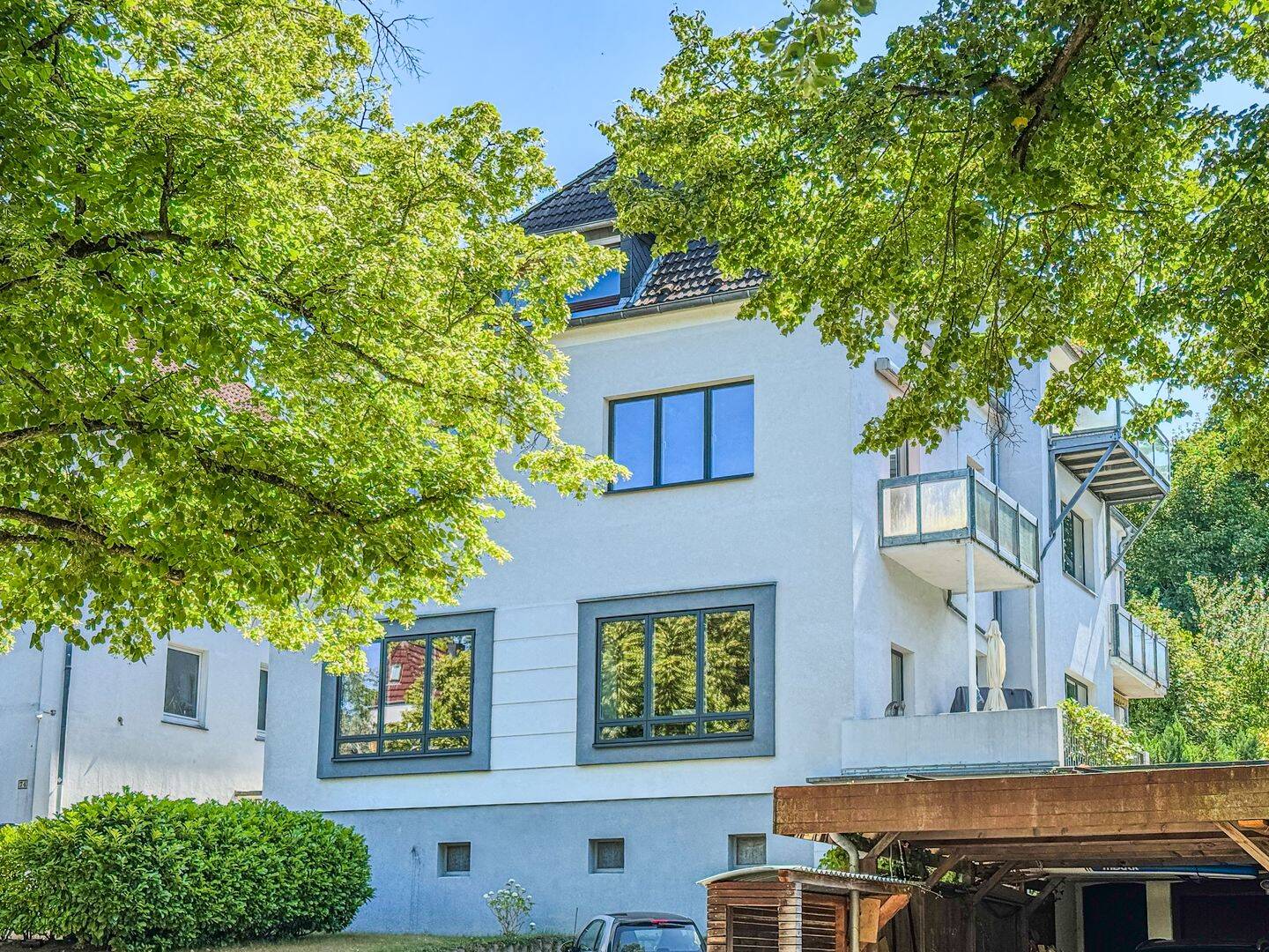 Kiel-Düsternbrook – bezugsfreie Eigentumswohnung mit 5,5 Zimmern, 2 Balkonen & Stellplatz, 24105 Kiel (Blücherplatz Brunswik Düsternbrook)