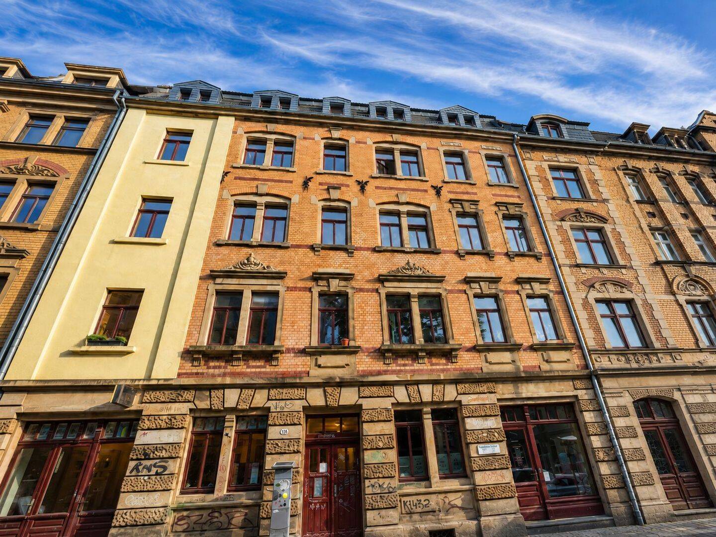 GEPFLEGTE 2-RAUM WOHNUNG ZUR EIGENNUTZUNG, 1099 Dresden