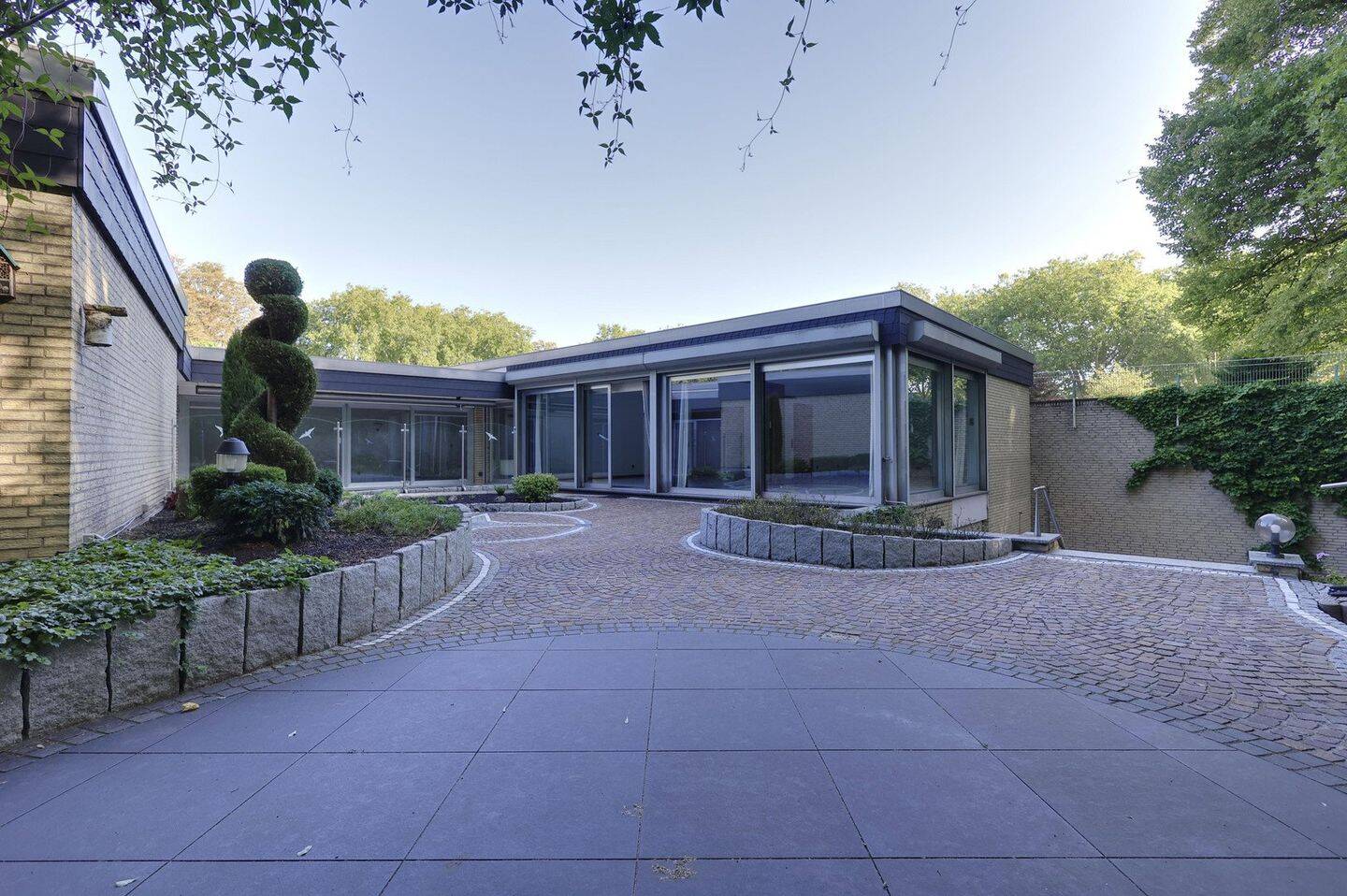 Bungalow mit wunderschönem Garten, Provisionsfrei, 47198 Duisburg (Alt-Homberg Hochheide)
