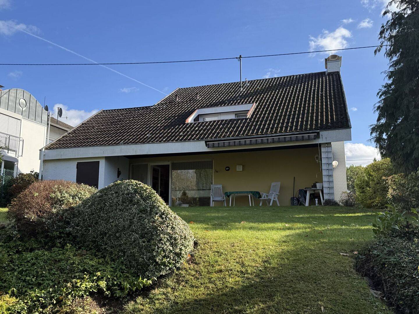 Charmantes Split-Level-Einfamilienhaus mit tollem Garten in ruhiger Lage…Einfamilienhaus in Neuwied-Heimbach, 56566 Neuwied