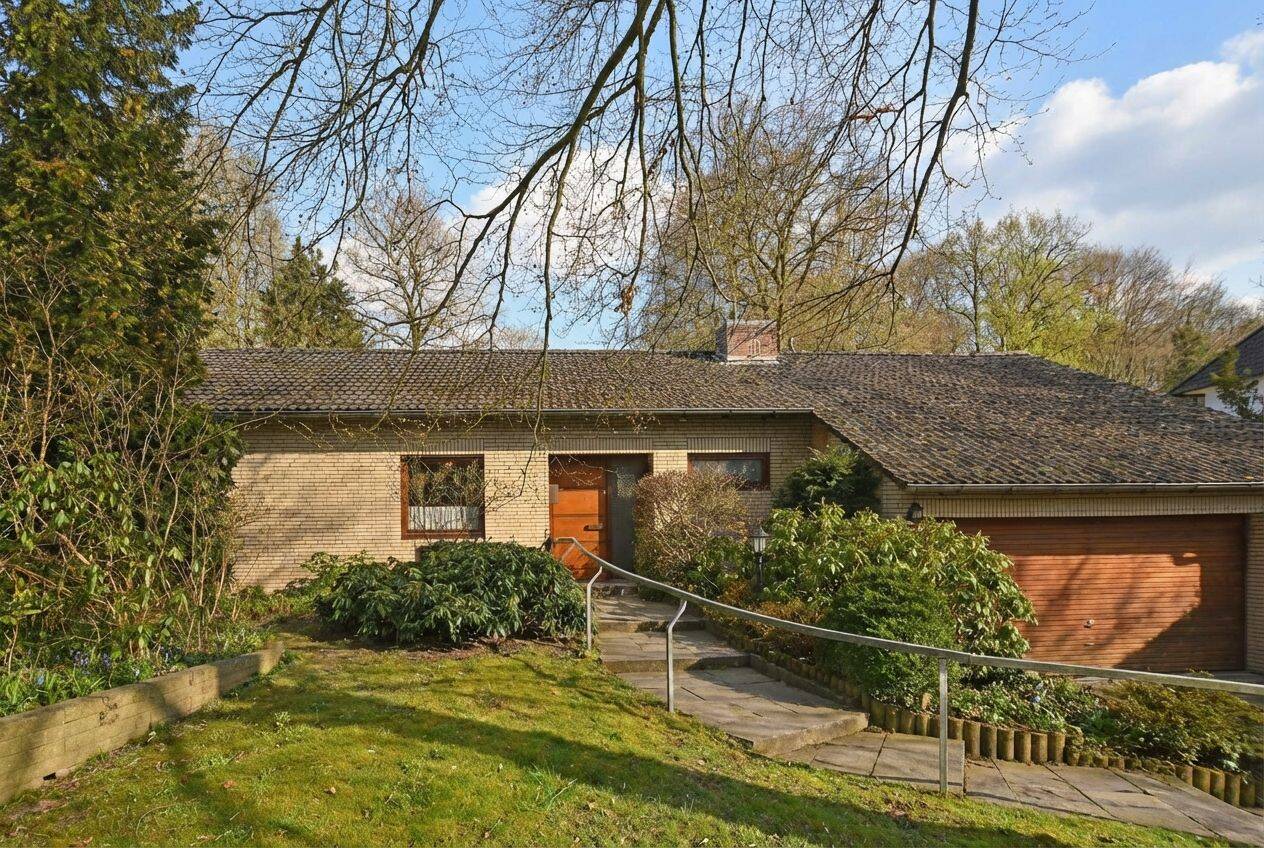 Großzügiges und gepflegtes Ein/Zweifamilienhaus in begehrter Lage von Hamburg Heimfeld., 21075 Hamburg (Harburg Eißendorf Hausbruch Heimfeld)