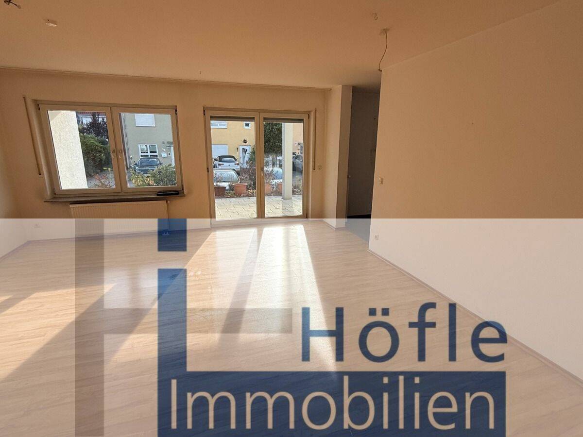 Helle 3-Zimmer-Erdgeschosswohnung mit großer Terrasse und TG-Stellplatz in Lorsch zu vermieten., 64653 Lorsch